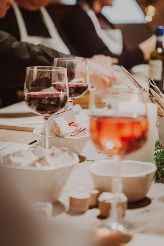 Kesäinen WINE&CLAY keramiikkakurssi 5.6. klo 17:30-20:30